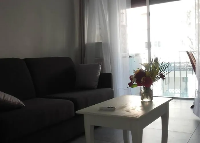 Port Vauban F3 Refait A Neuf