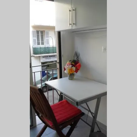 Port Vauban F3 Refait A Neuf *