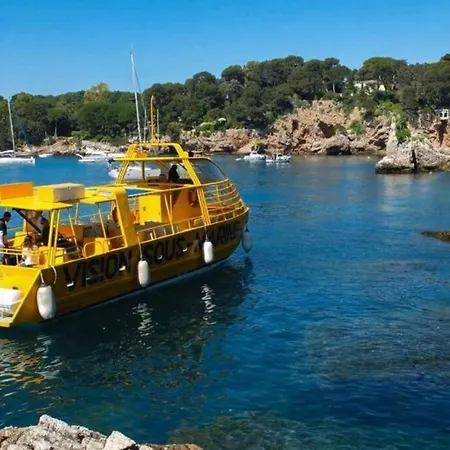 Port Vauban F3 Refait A Neuf Antibes